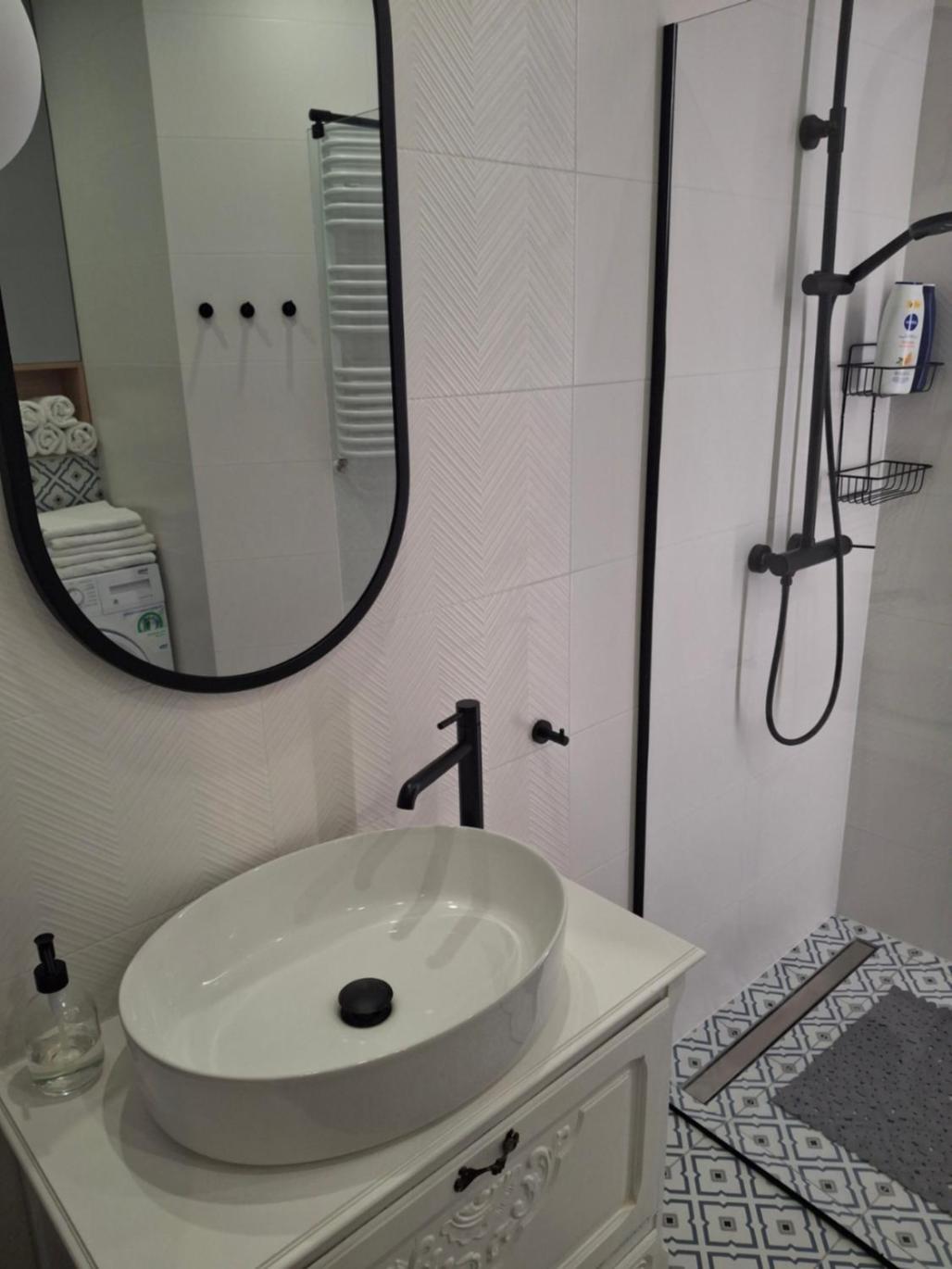 Komfortowy Apartment *